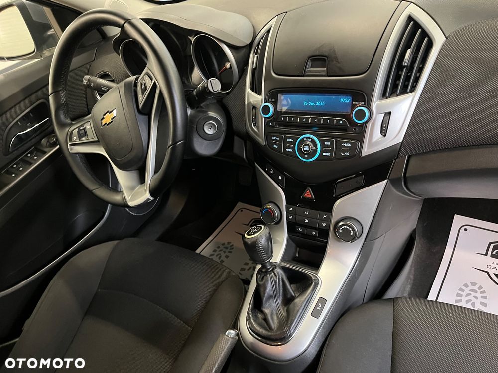 Chevrolet Cruze 1.6 LT - 20