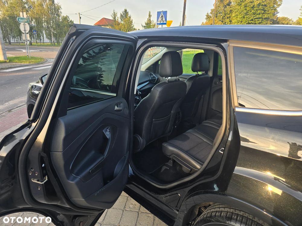 Ford Kuga 2.0 TDCi 2x4 Titanium - 10