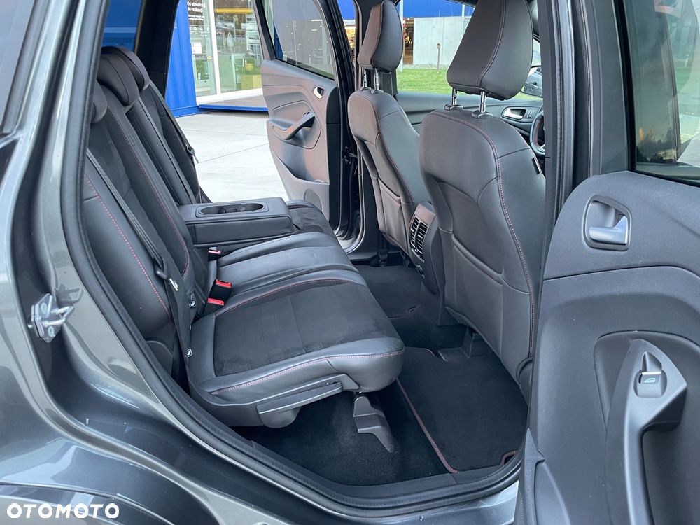 Ford Kuga 1.5 EcoBoost 2x4 ST-Line - 18