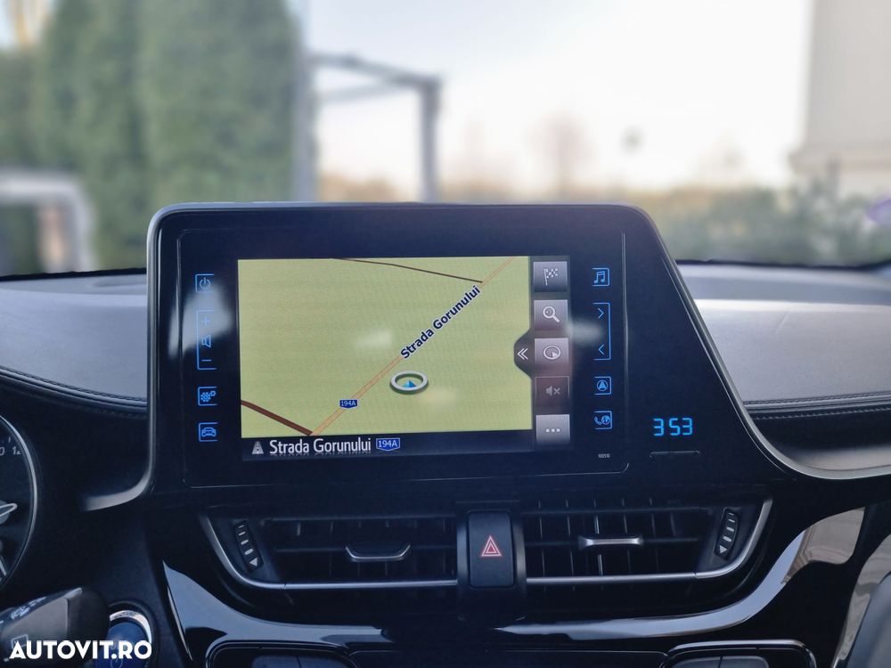 Toyota C-HR Style - 11