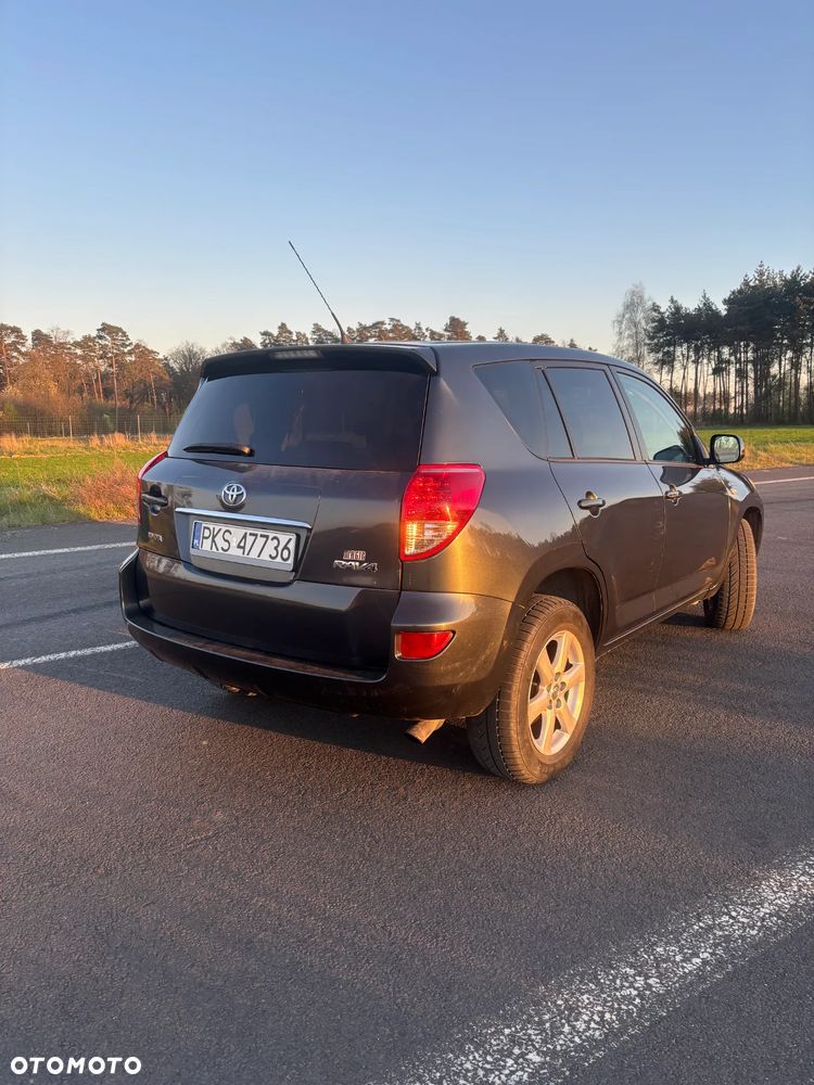 Toyota RAV4 2.2 D-4D Sol - 6