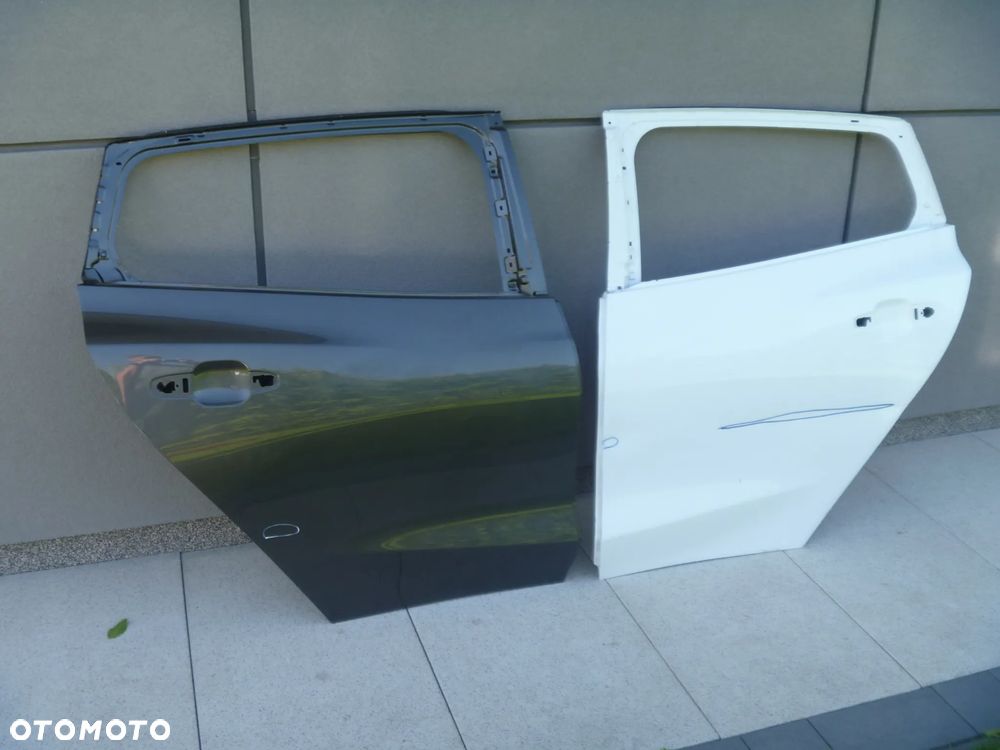 FORD FOCUS MK4 MASKA SILNIKA ORYGINAŁ ŁADNA - 17