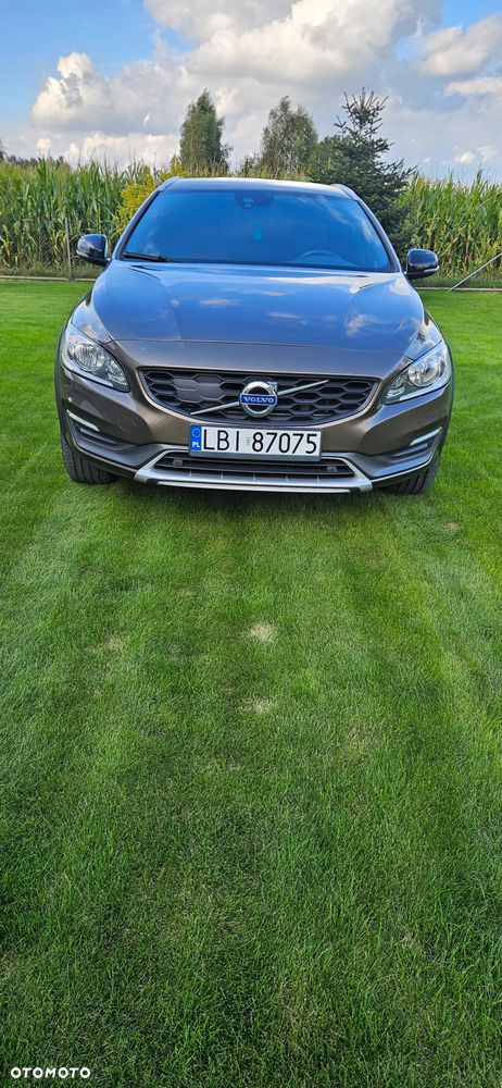 Volvo V60 Cross Country D3 Drive-E Kinetic - 1