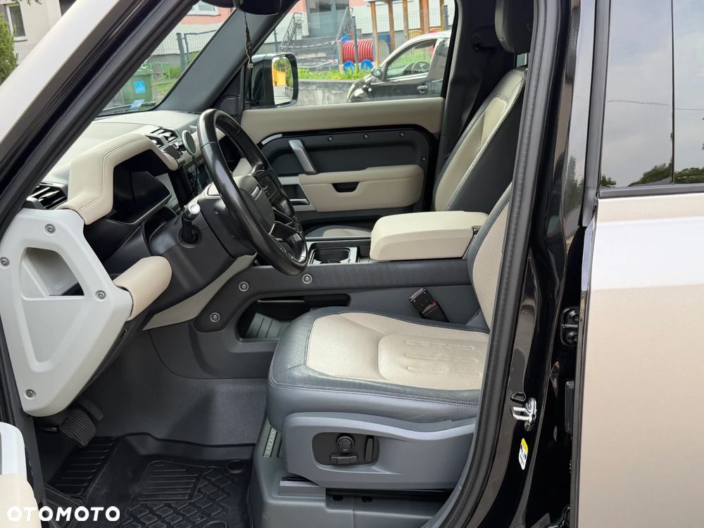 Land Rover Defender 3.0 D300 mHEV X-Dynamic SE - 14