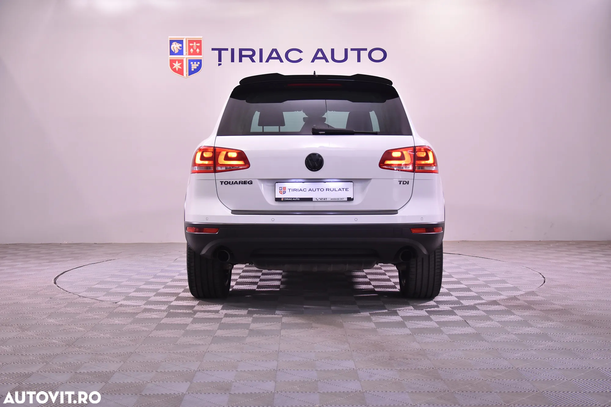 Volkswagen Touareg - 4