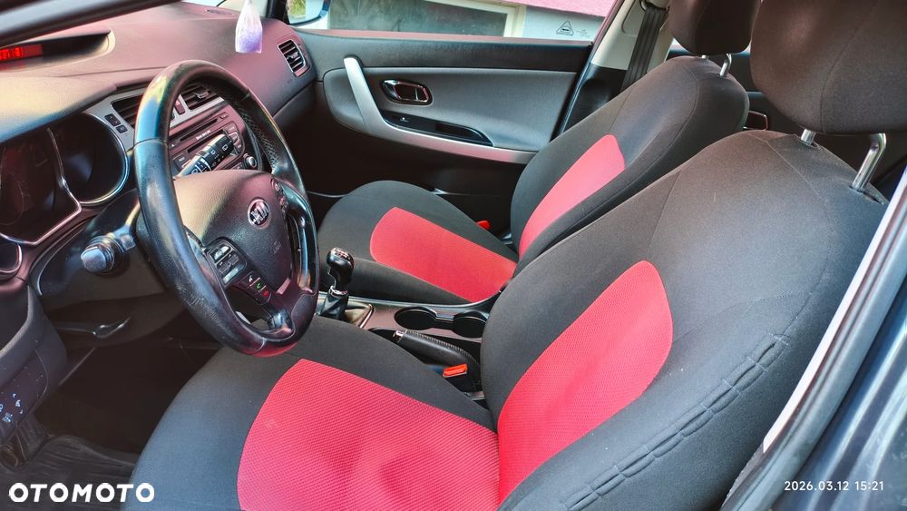 Kia Ceed 1.6 GDI Spirit - 8