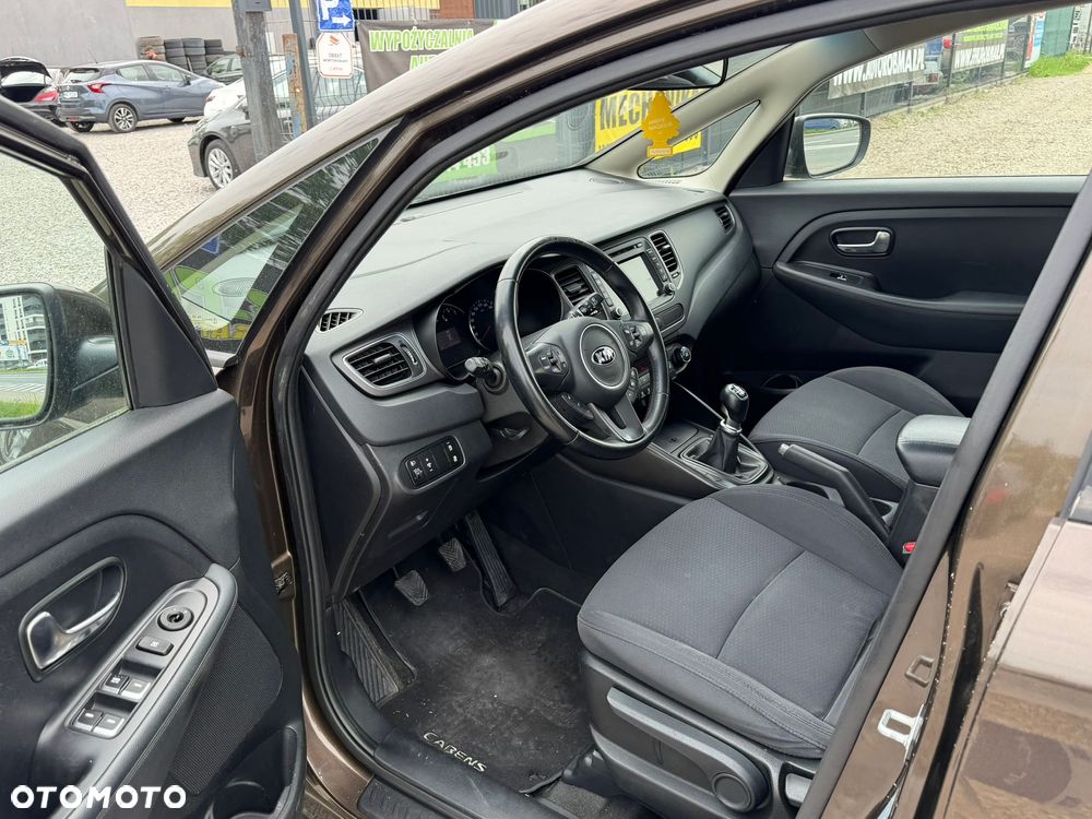 Kia Carens 1.6 GDI ISG Spirit - 11