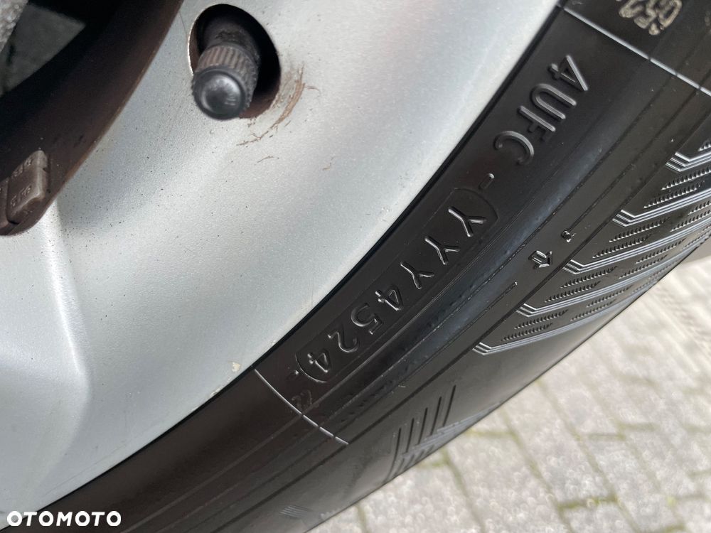 Hyundai ix35 1.6 2WD Fifa World Cup Edition - 16