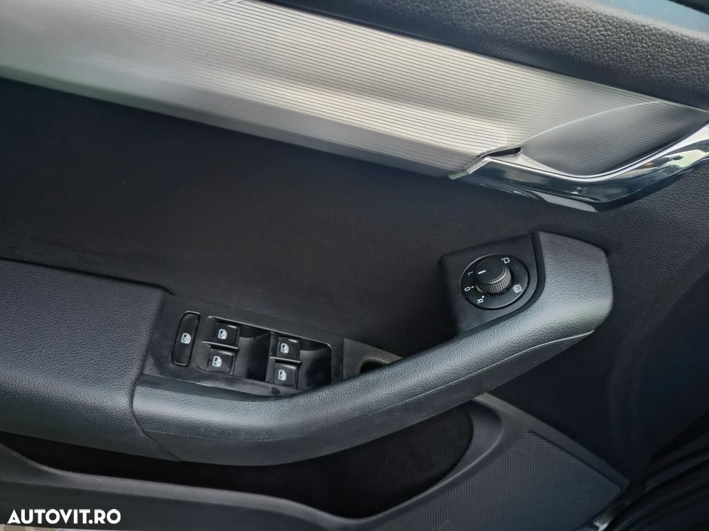 Skoda Octavia 2.0 TDI DSG Ambition - 10