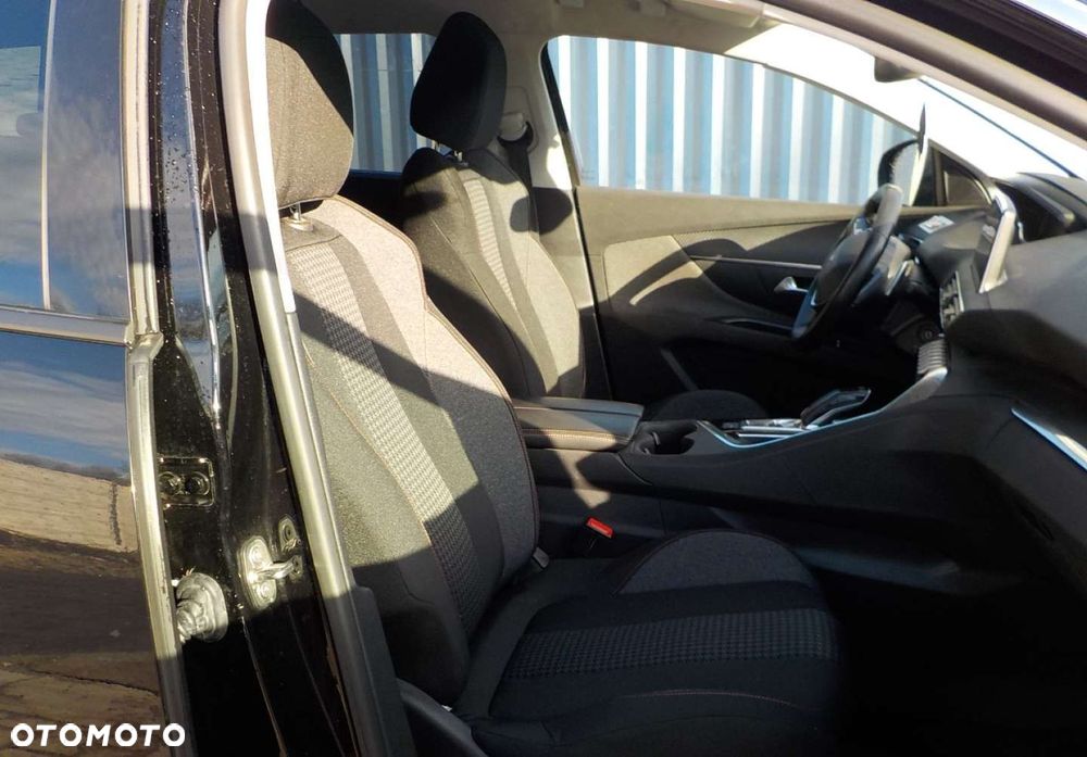 Peugeot 5008 - 11