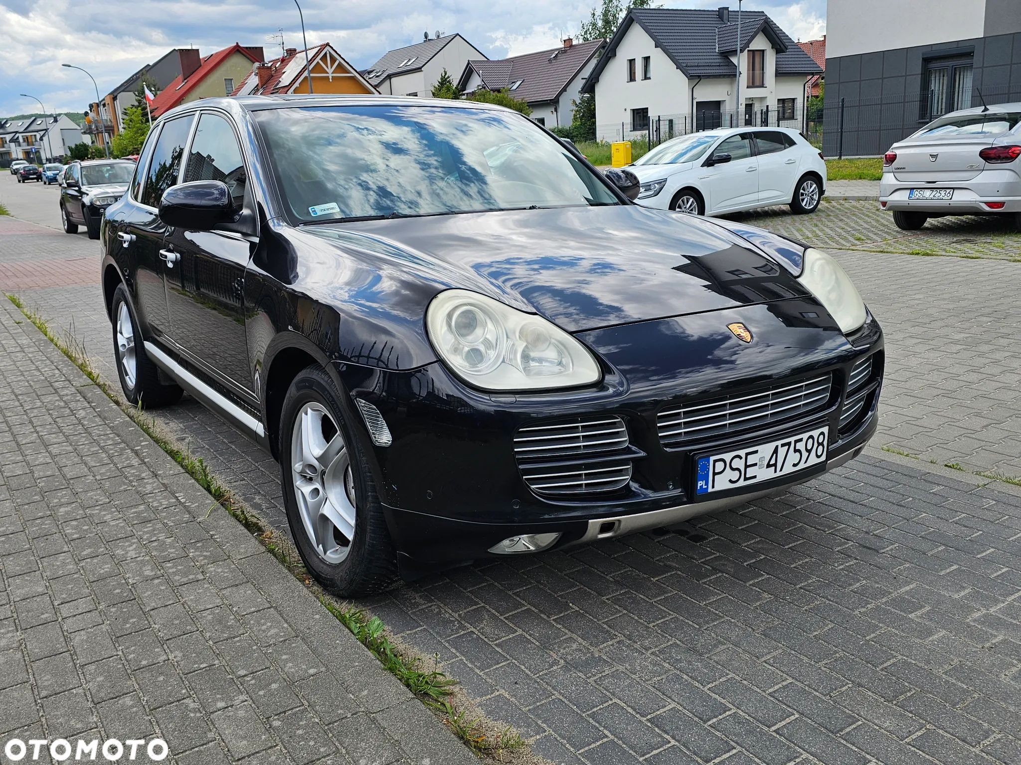 Porsche Cayenne - 1