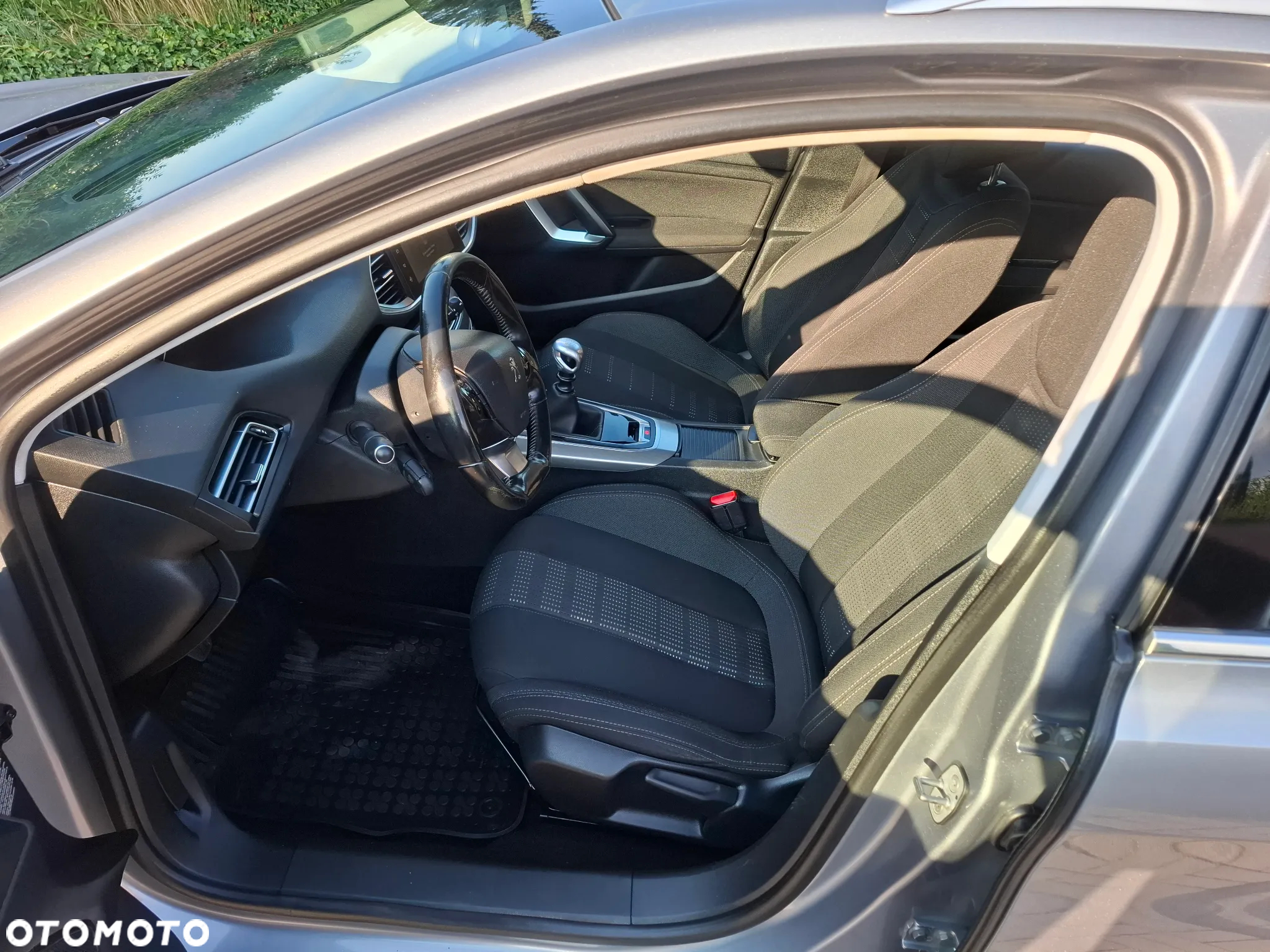 Peugeot 308 1.2 PureTech GPF Active Pack Business S&S - 16