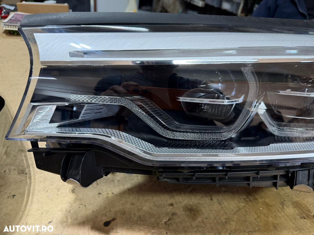 Far stanga full led adaptive BMW G30, G31 an 2017-2023 stare perfecta cod 7214961 - 2