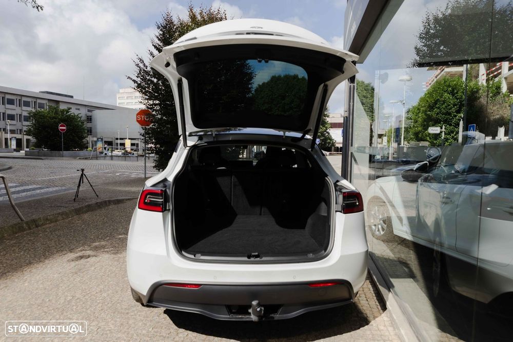 Tesla Model Y Long Range Tração Integral - 9