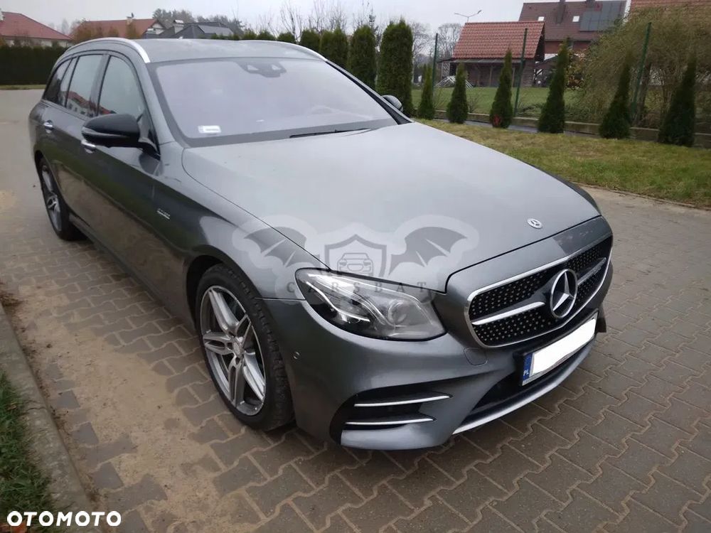 Mercedes-Benz Klasa E - 26
