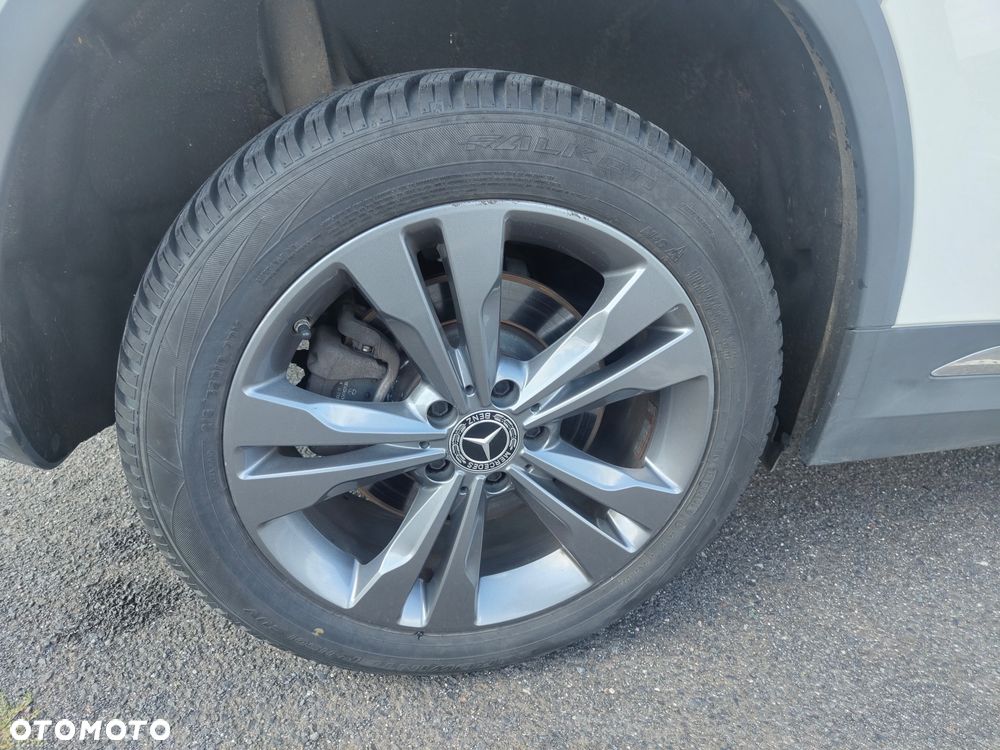 Mercedes-Benz GLA 250 - 22
