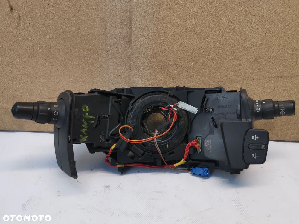 Przełącznik Zespolony Taśma Airbag Renault Kangoo II 8200906824 - 1