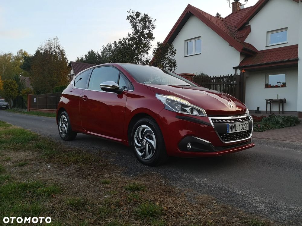 Peugeot 208 1.2 PureTech Allure S&S - 12