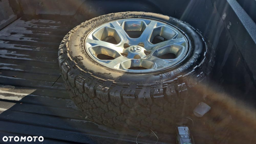 Dodge RAM 1500 5.7 4x4 - 5