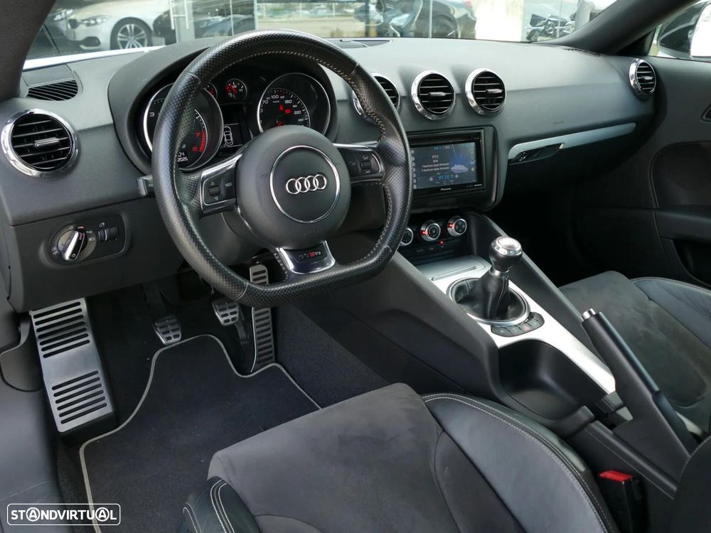 Audi TT RS Coupé - 29