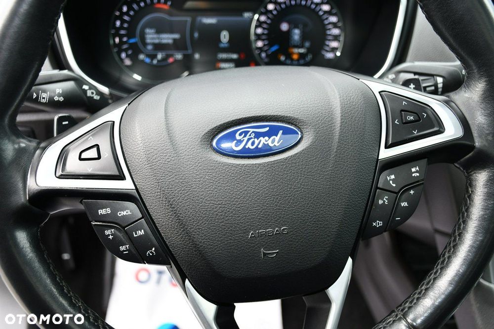 Ford Mondeo - 24