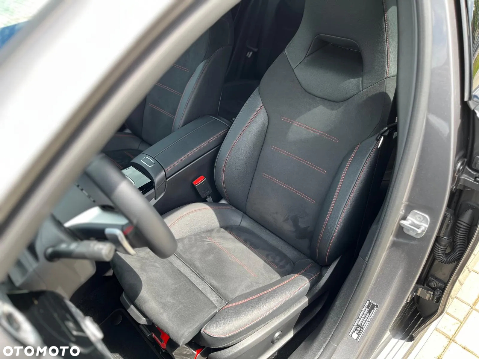 Mercedes-Benz Klasa A 220 4-Matic AMG Line 8G-DCT - 19