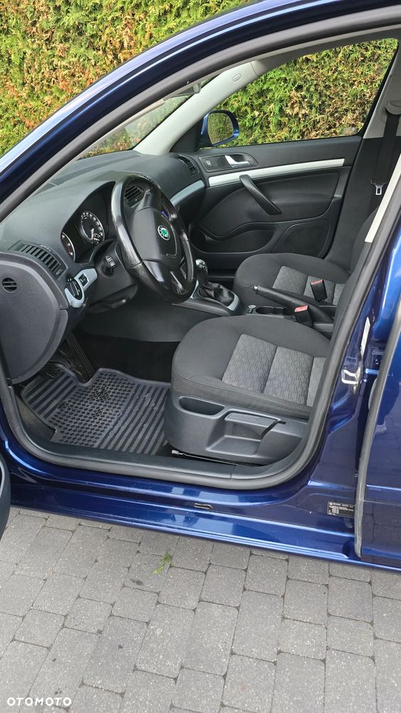 Skoda Octavia 1.6 Combi Classic - 5