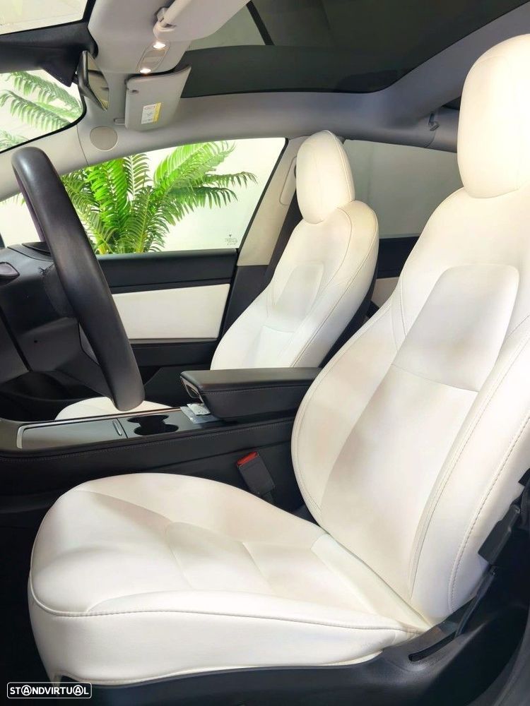 Tesla Model 3 Performance Dual Motor AWD - 25