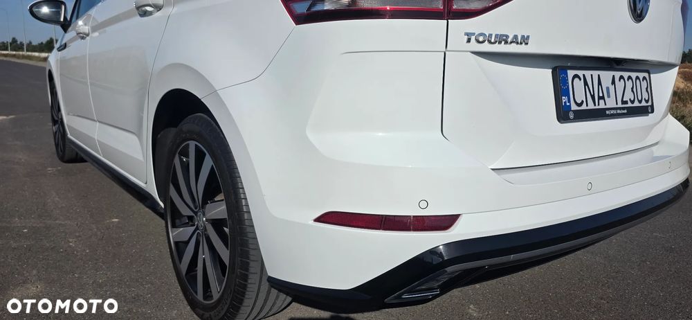 Volkswagen Touran - 29