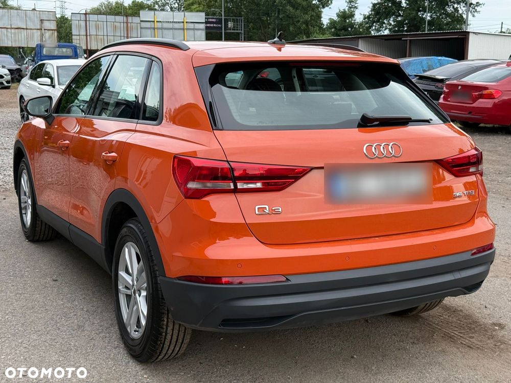 Audi Q3 35 TFSI S tronic - 1