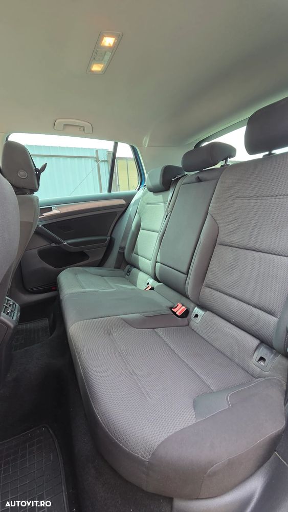 Volkswagen Golf 1.6 TDI BMT Comfortline - 16