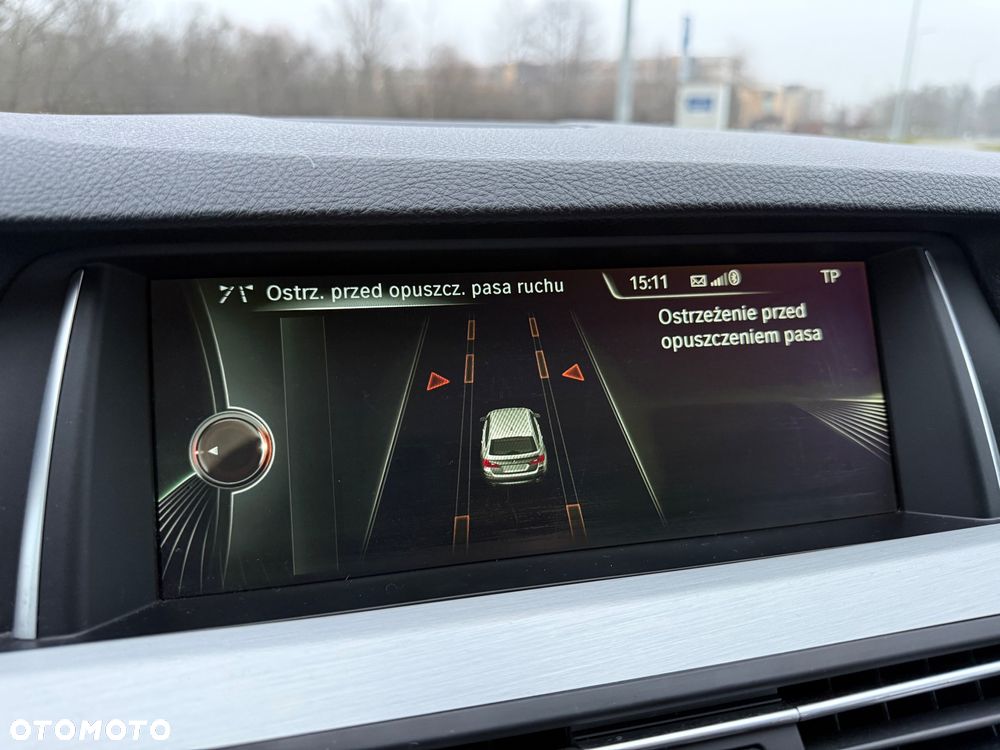 BMW Seria 5 525d Luxury Line - 31