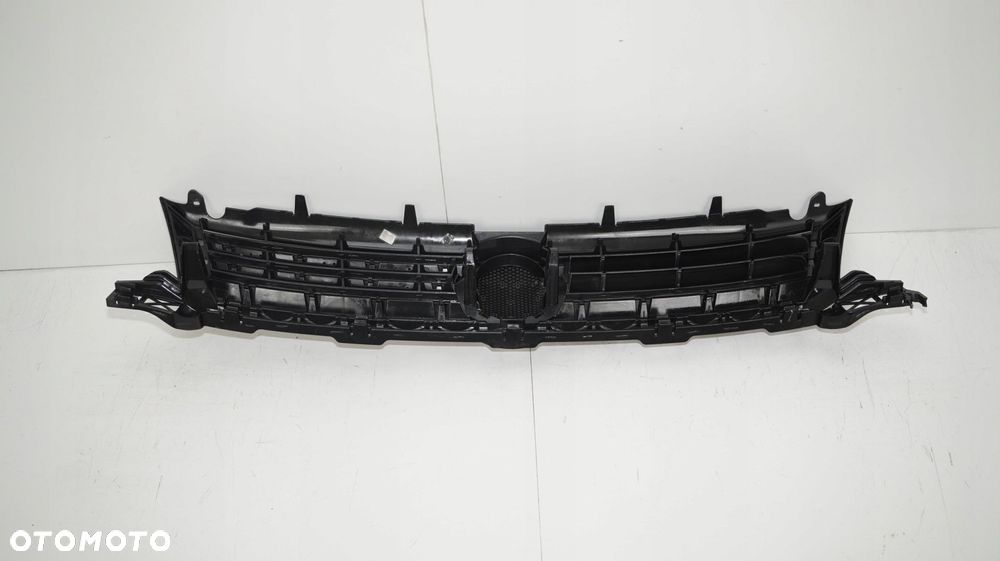 GRILL ATRAPA ZDERZAKA VW CADDY 10-16R - 6