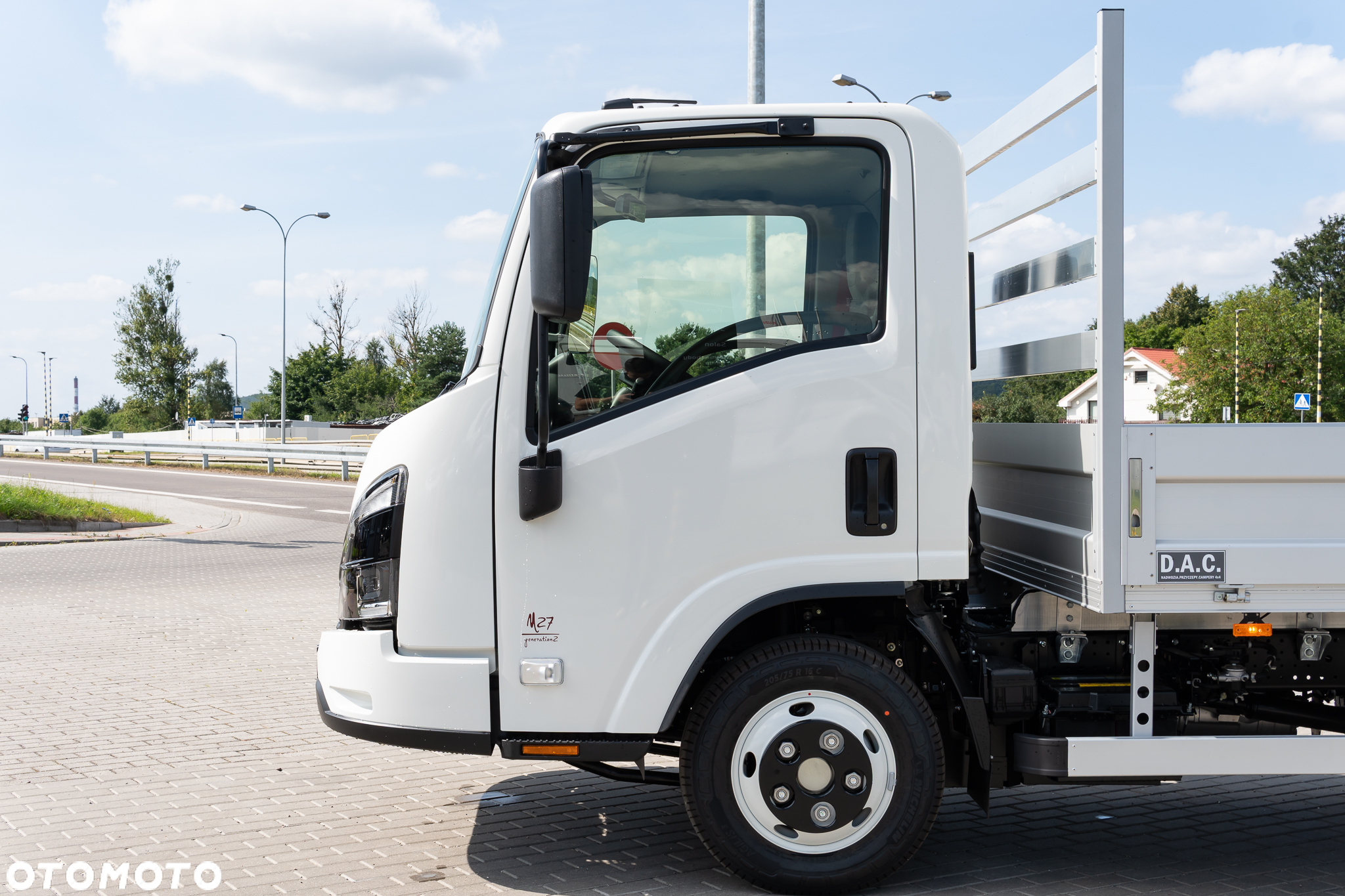 Isuzu M27 - 7