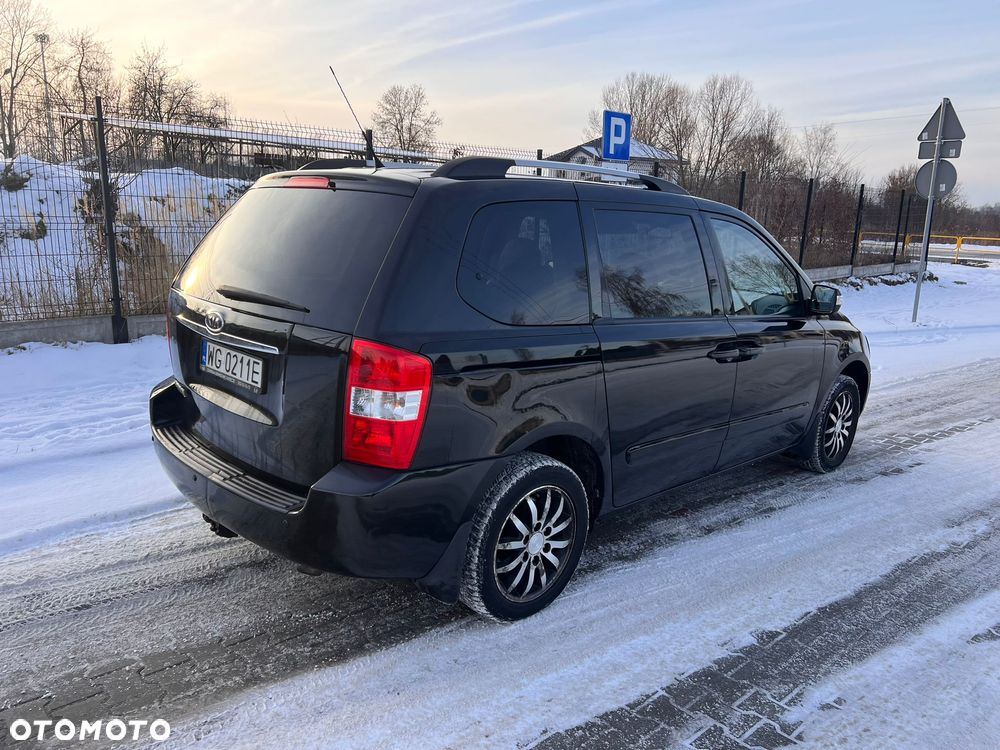 Kia Carnival - 5