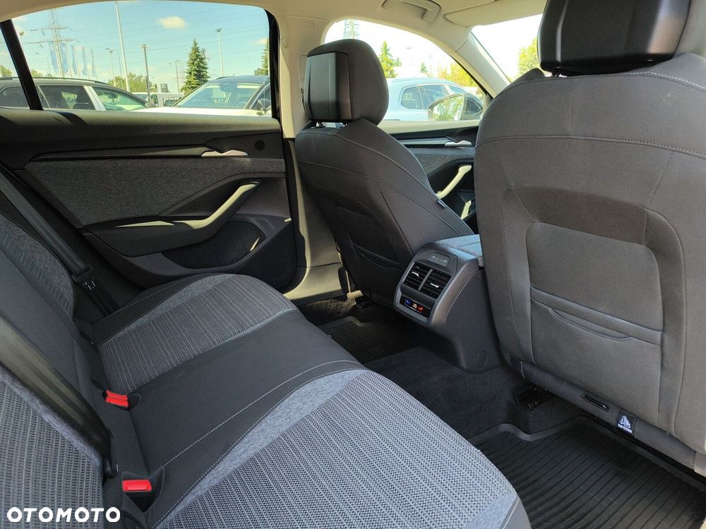 Skoda Superb 2.0 TSI Selection DSG - 24