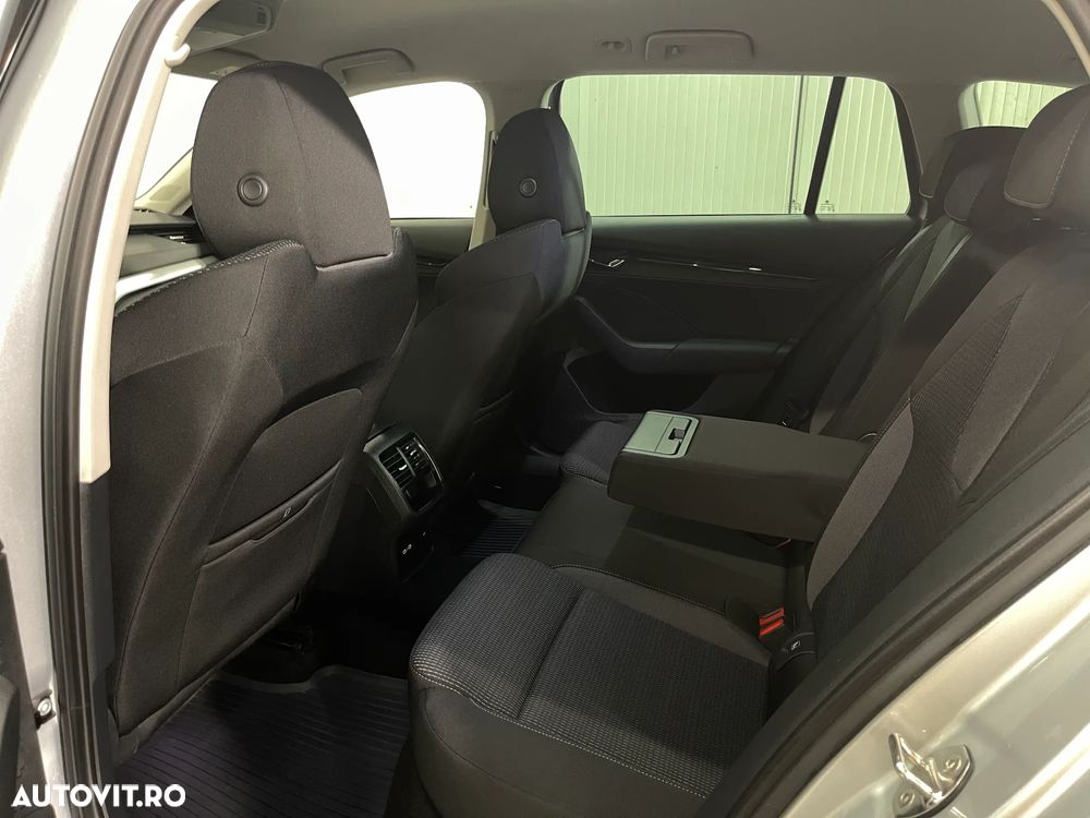 Skoda Octavia 2.0 TDI Ambition - 12