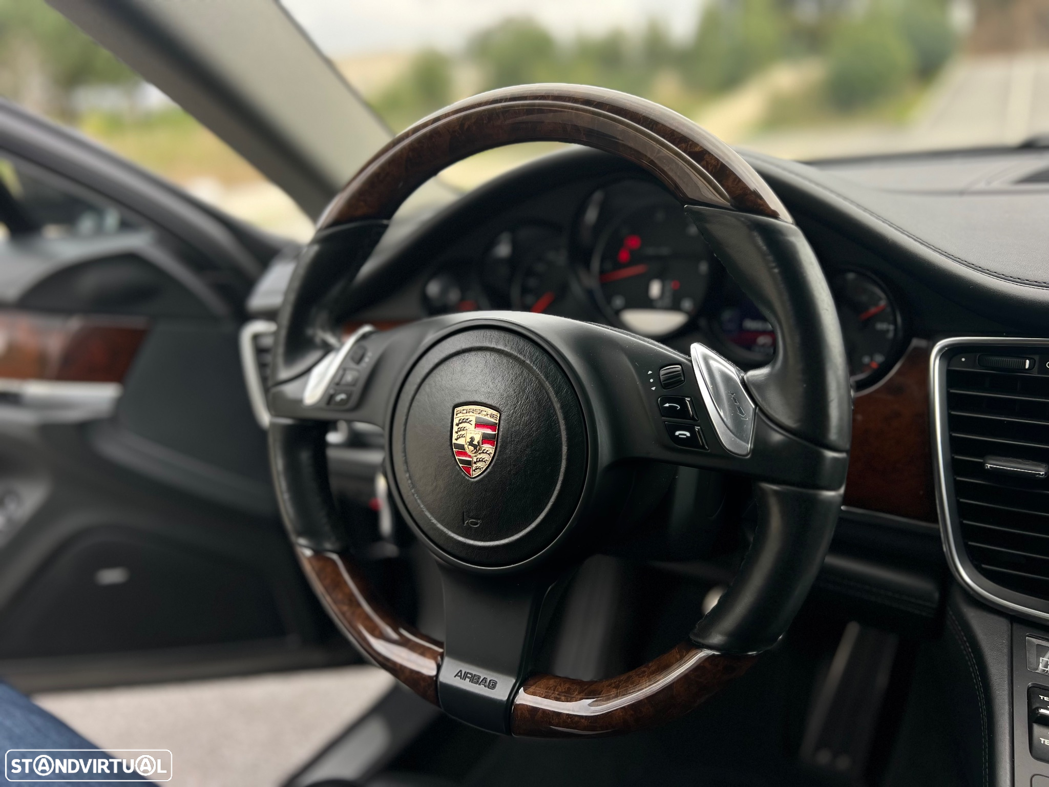 Porsche Panamera Diesel Platinum Edition - 34