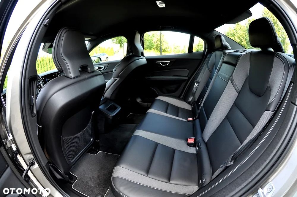 Volvo S60 B4 B Geartronic RDesign - 21