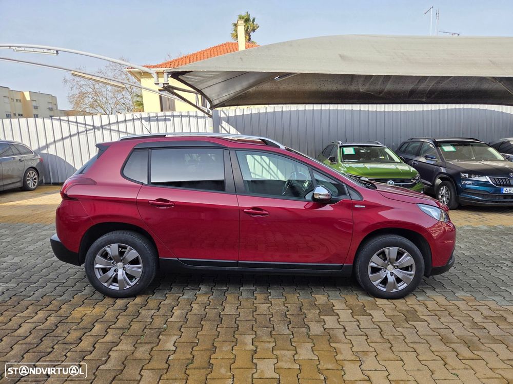 Peugeot 2008 1.5 BlueHDi Style - 4