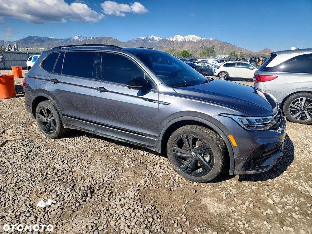 Volkswagen Tiguan - 2