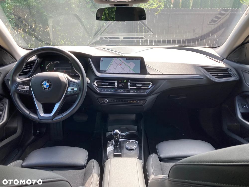 BMW Seria 2 220i Advantage sport - 16