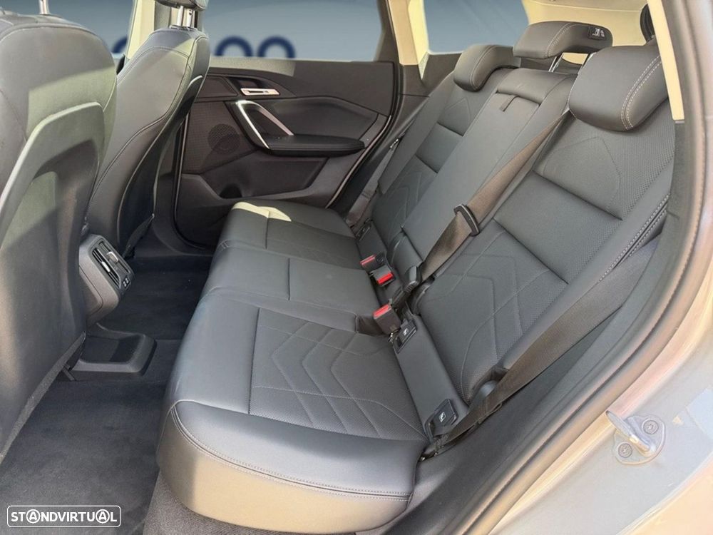 BMW iX1 eDrive20 xLine - 13