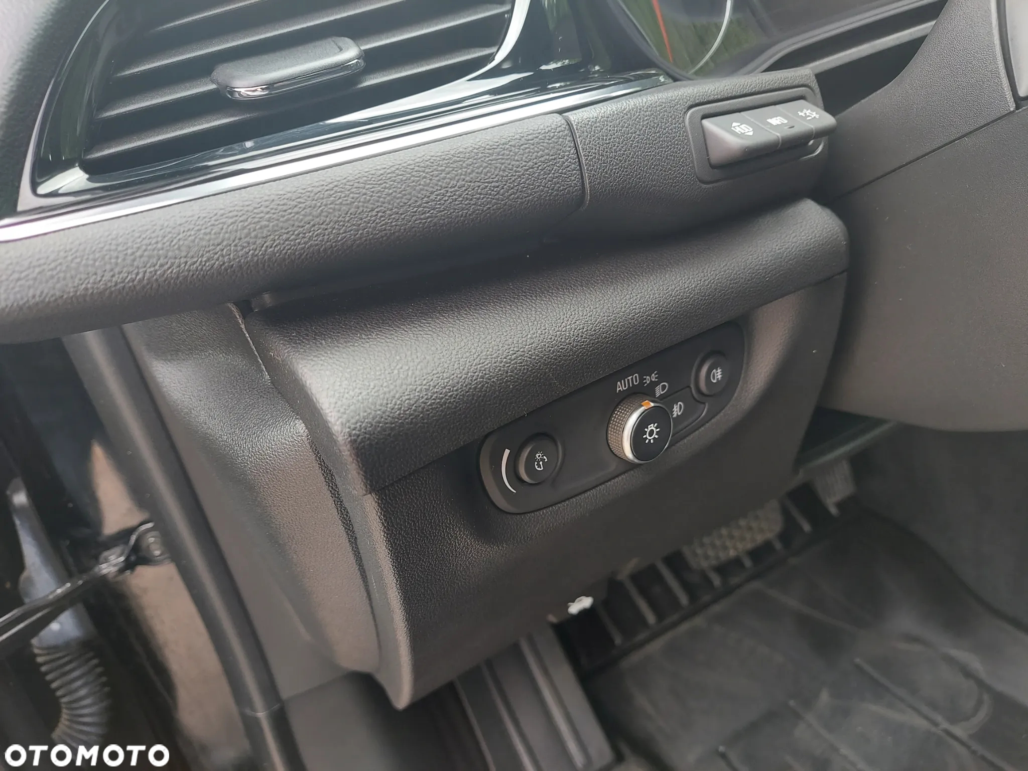 Opel Insignia CT 2.0 CDTI 4x4 Exclusive S&S - 19