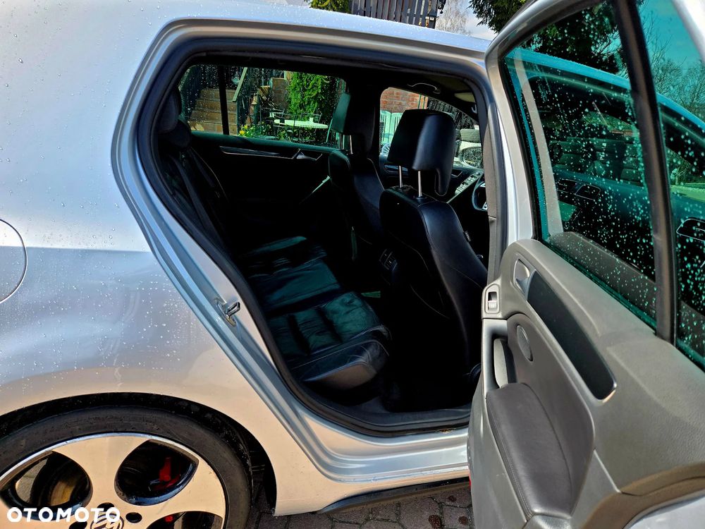 Volkswagen Golf 2.0 TDI DPF GTD - 12