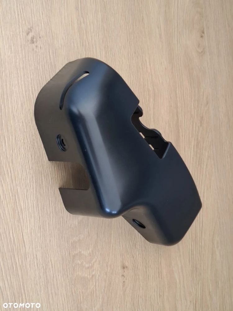OSŁONA ZAMKA DRZWI LEWA CAT 906 - 3