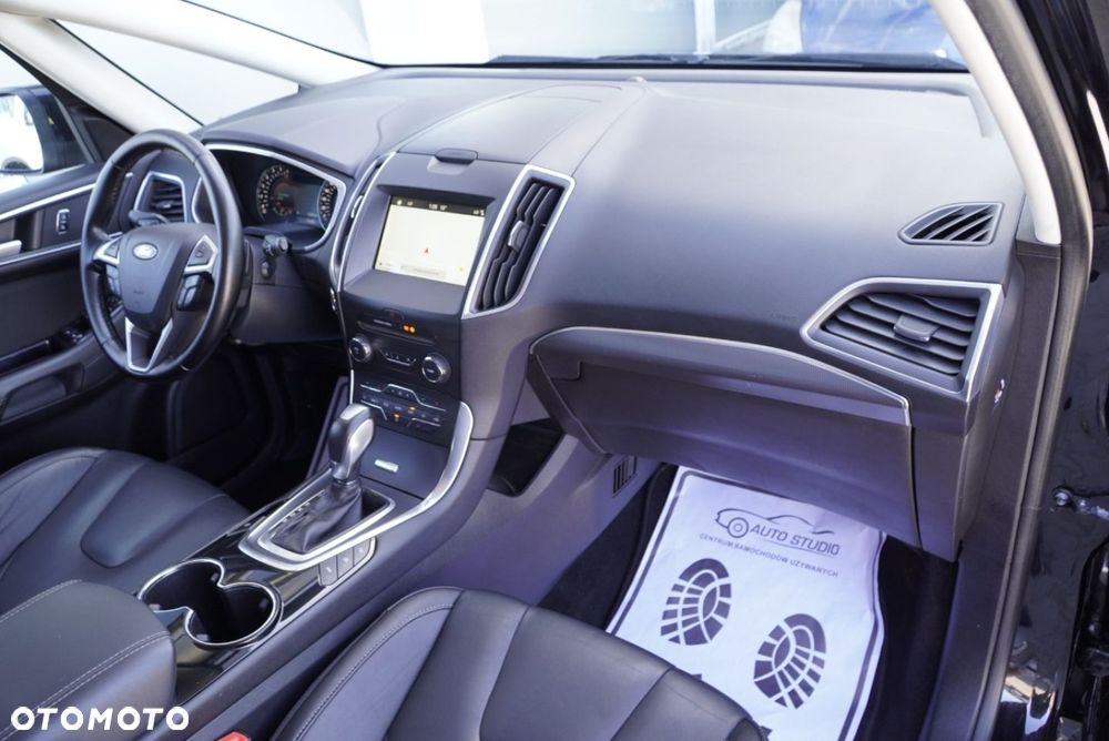 Ford S-Max 2.0 TDCi Titanium PowerShift - 9