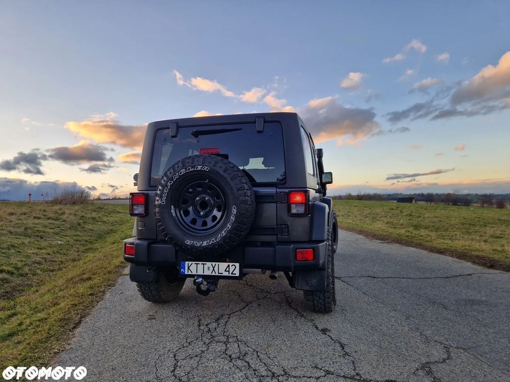 Jeep Wrangler 2.8 CRD Unlim Rubicon - 5