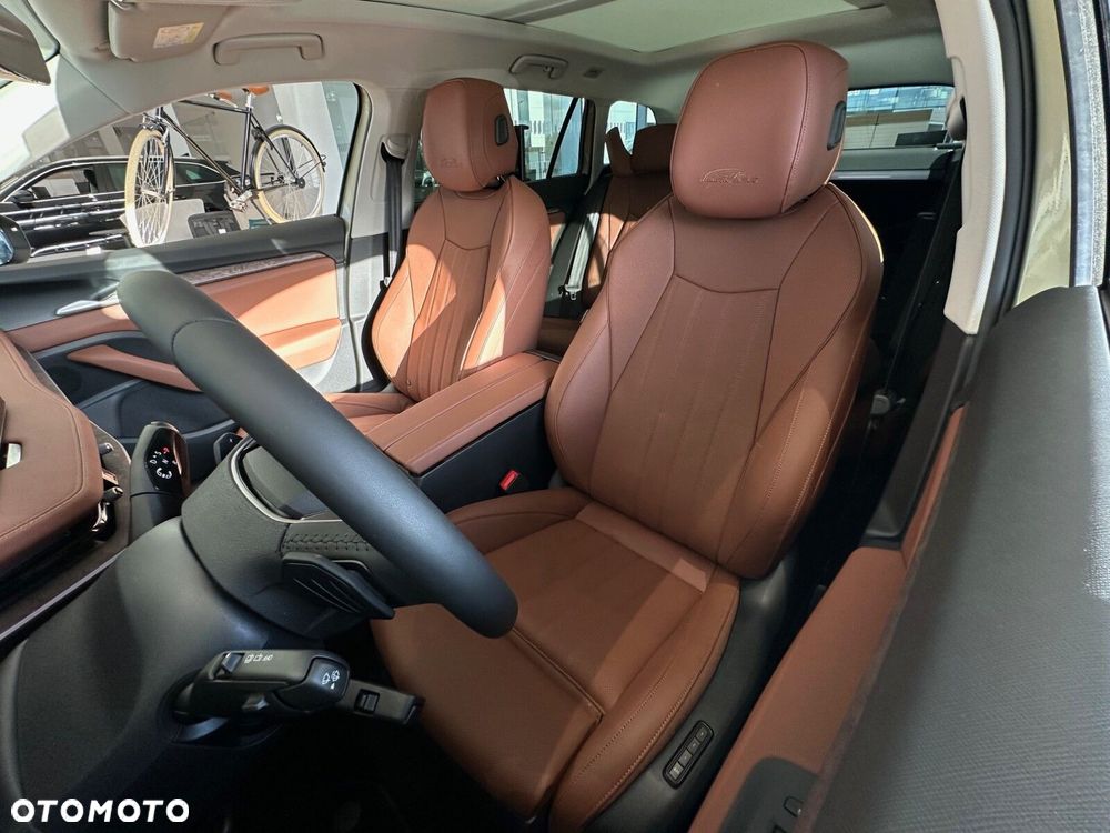 Skoda Superb 2.0 TSI 4x4 L&K DSG - 12
