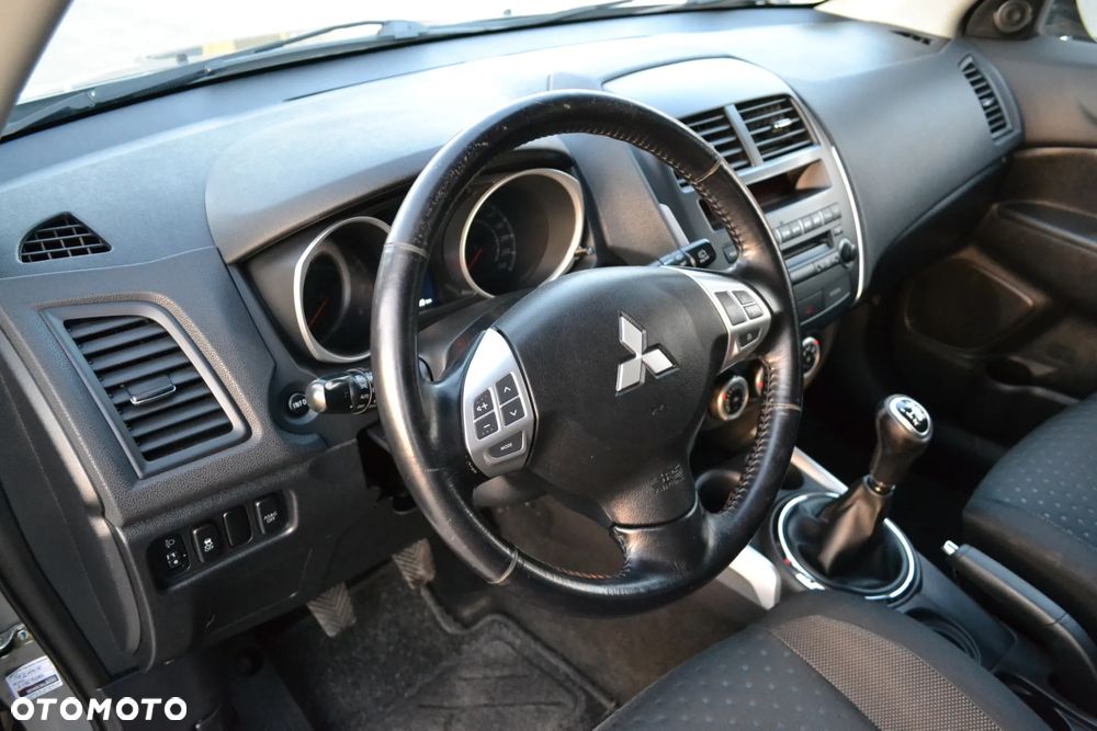 Mitsubishi ASX - 17